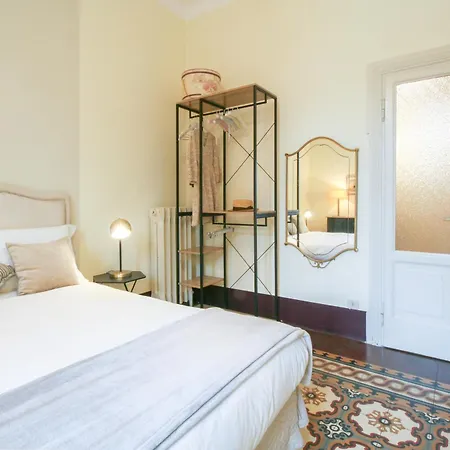 Le Flaneur - Vintage - Private