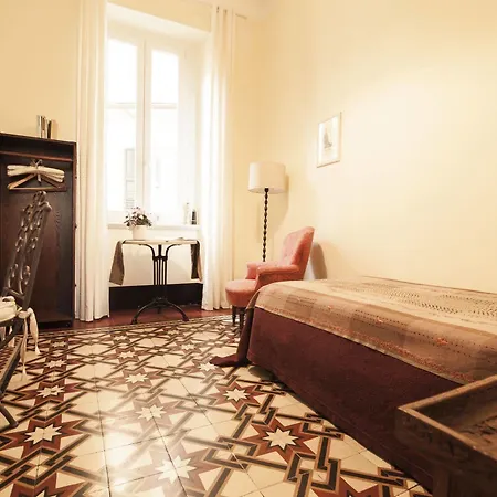 Le Flaneur - Vintage Panzió