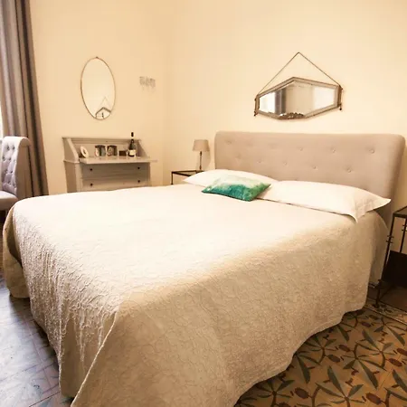 Le Flaneur - Vintage 3* Verona