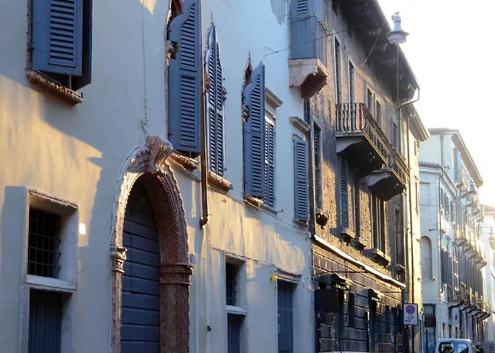 Le Flaneur - Vintage 3* Verona